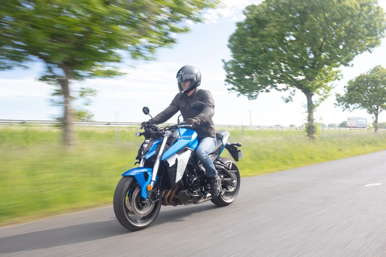 Suzuki GSX-S 950: la porta di accesso